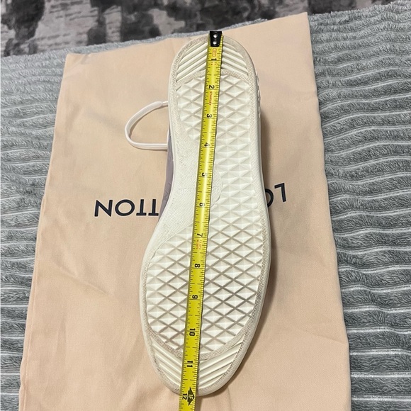 Louis Vuitton Luxembourg Low Top Sneakers only worn once. LV size 9.5  US10.5/11 - Picture 11 of 11